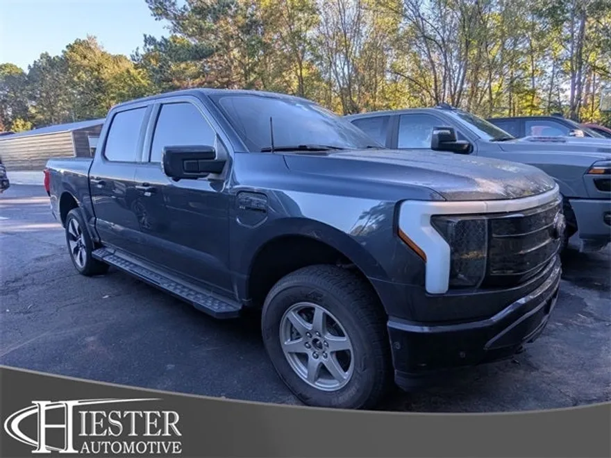 2022 Ford F-150 Lightning Platinum photo 1