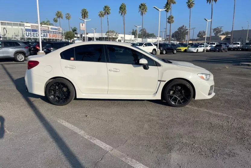 2017 Subaru WRX photo 1