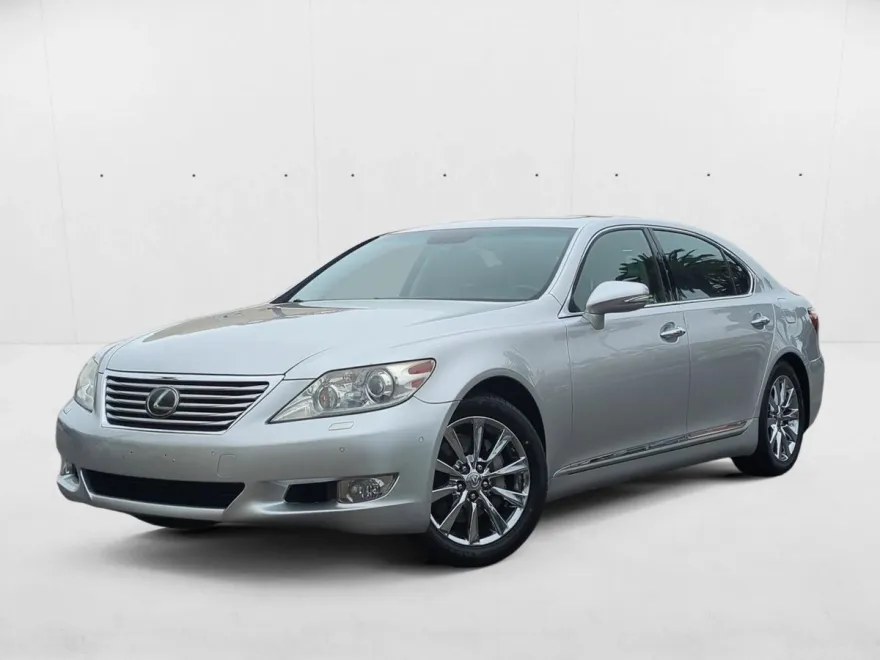 2011 Lexus LS 460 L photo 1