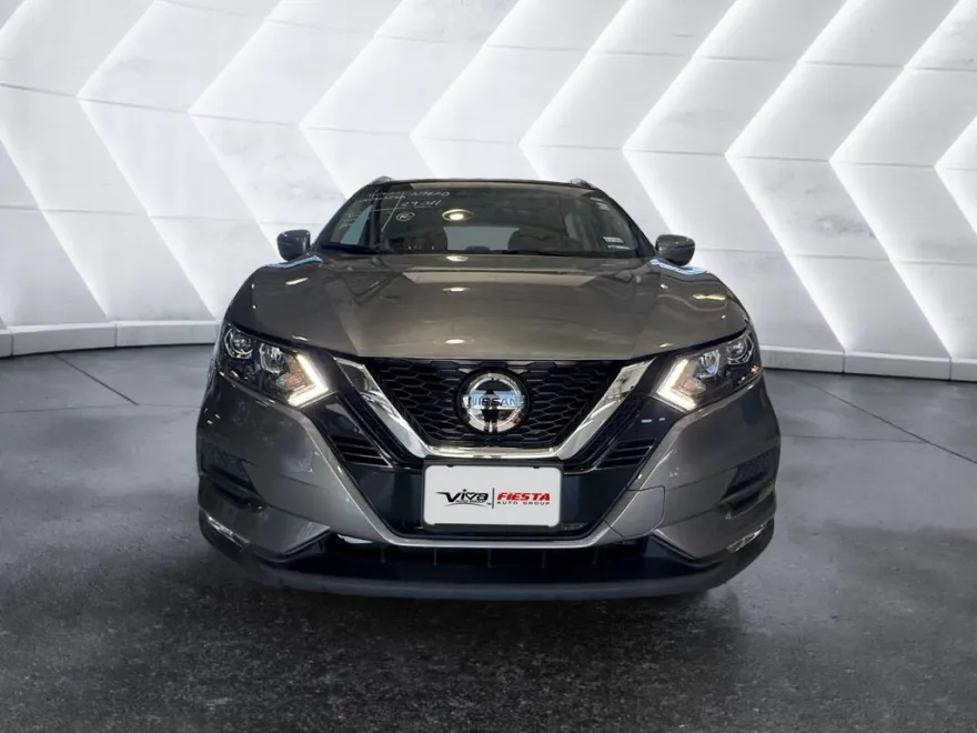 2022 Nissan Rogue Sport SV photo 1