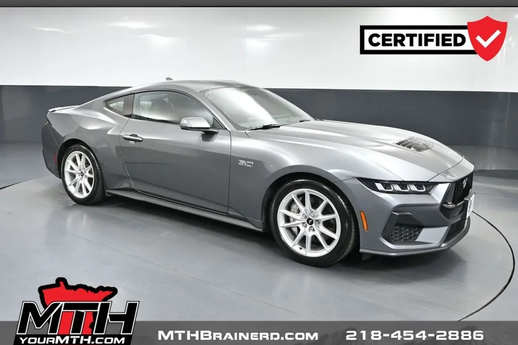 2024 Ford Mustang GT photo 1