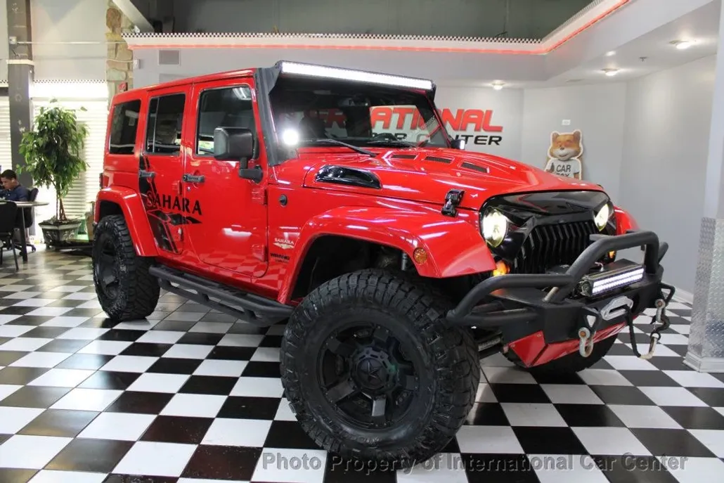 2015 Jeep Wrangler Unlimited Sahara photo 1