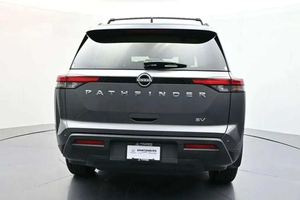 2022 Nissan Pathfinder SV photo 1