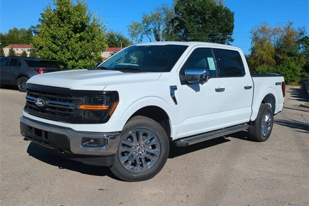 2024 Ford F-150 XLT photo 1