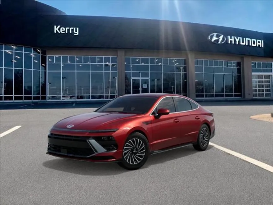 2025 Hyundai Sonata Hybrid SEL photo 1