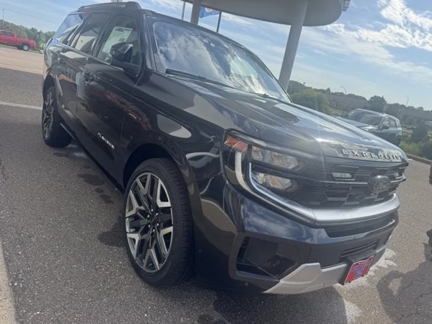 2025 Ford Expedition Platinum photo 1