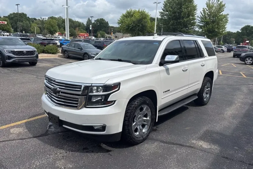 2016 Chevrolet Tahoe LTZ photo 1