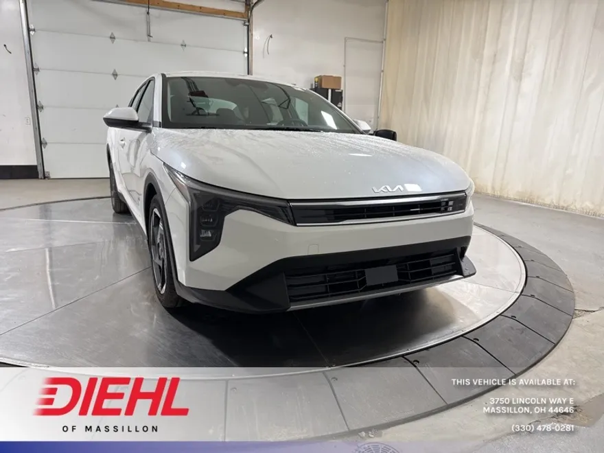 2025 Kia K4 EX photo 1