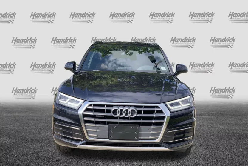 2018 Audi Q5 Premium Plus photo 1