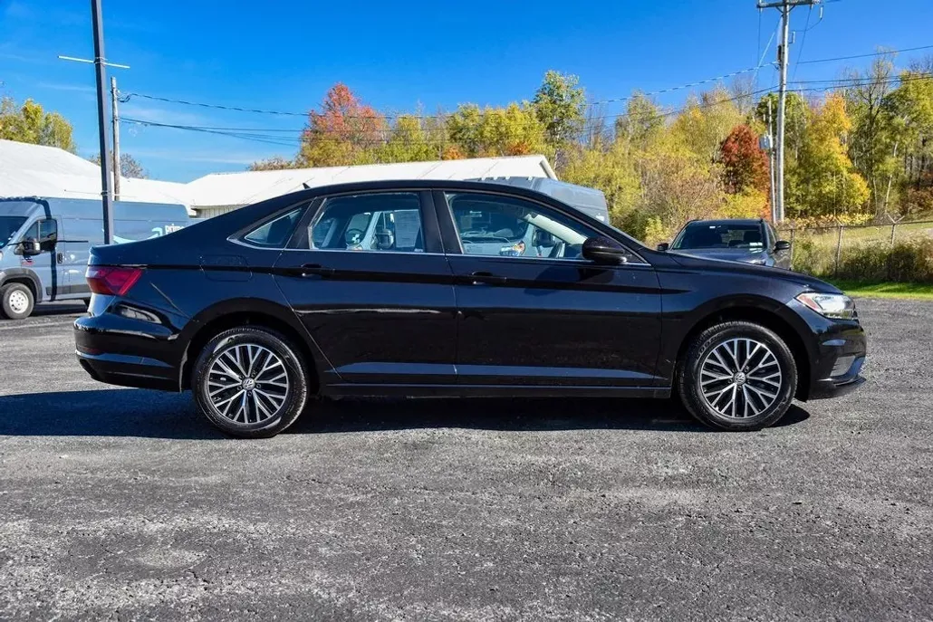 2021 Volkswagen Jetta 1.4T SE photo 1
