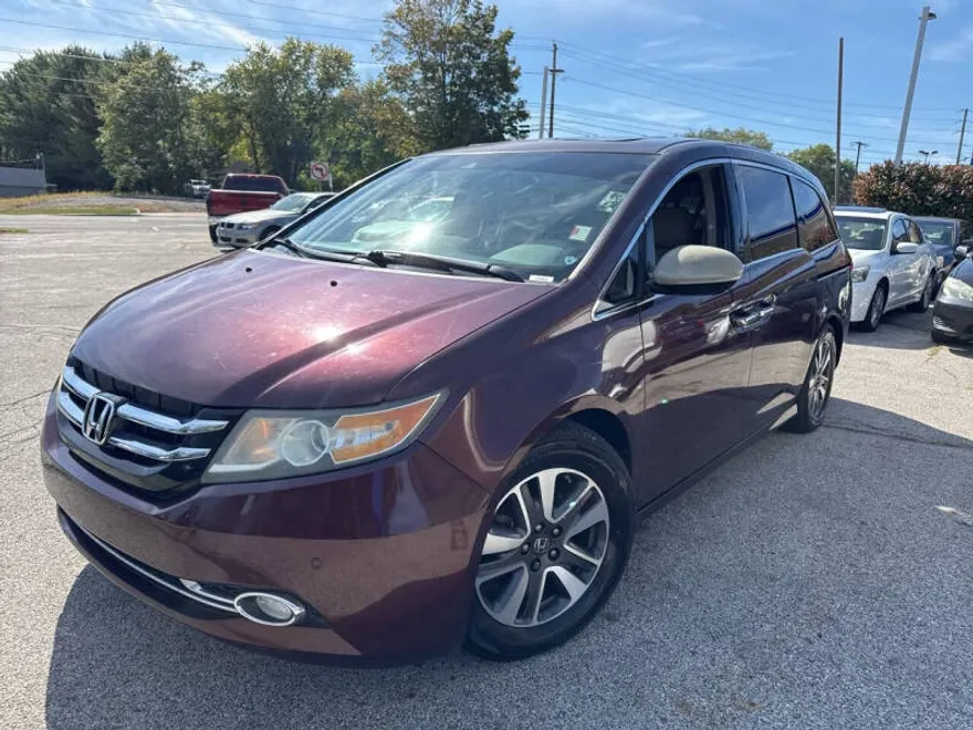 2014 Honda Odyssey Touring Elite photo 1