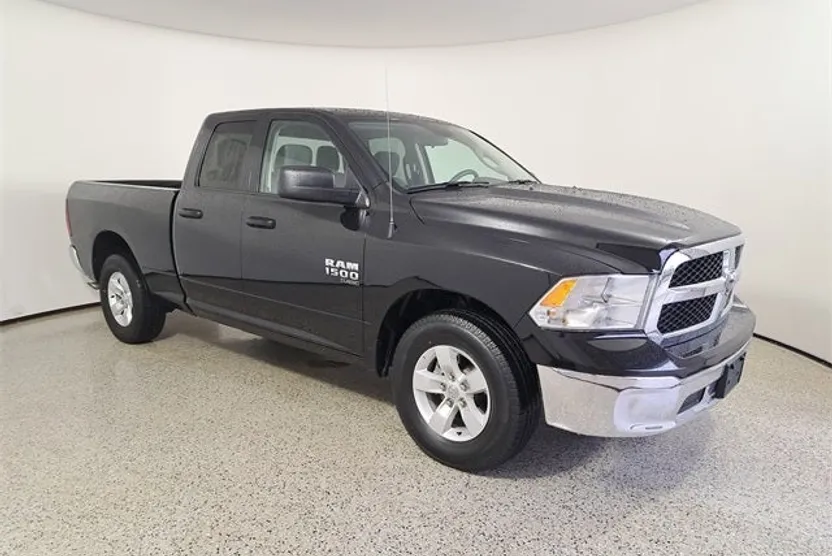 2024 Ram 1500 Classic SLT photo 1