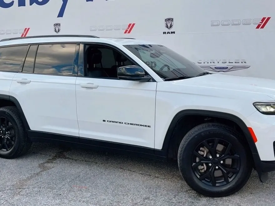 2024 Jeep Grand Cherokee Altitude X photo 1