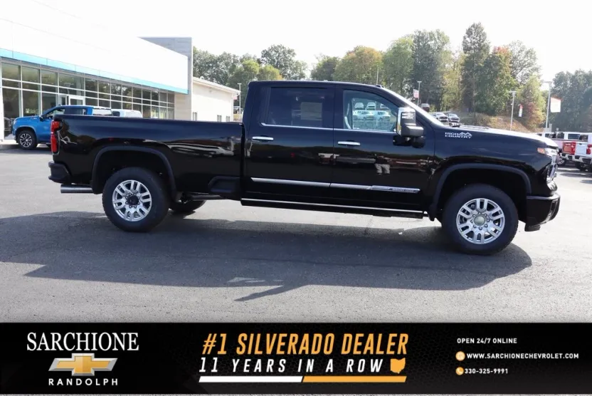 2026 Chevrolet Silverado 3500HD High Country photo 1