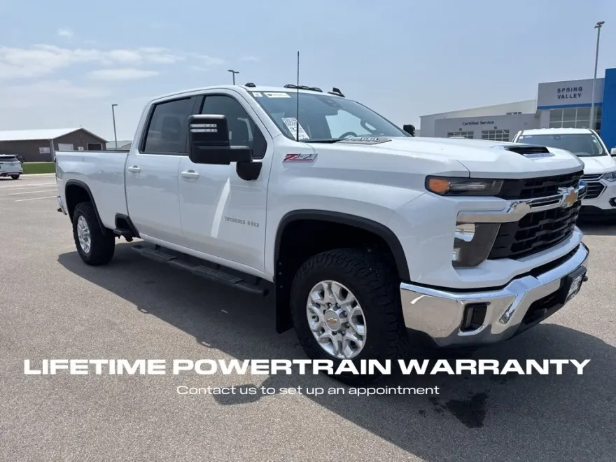 2024 Chevrolet Silverado 3500HD LT photo 1
