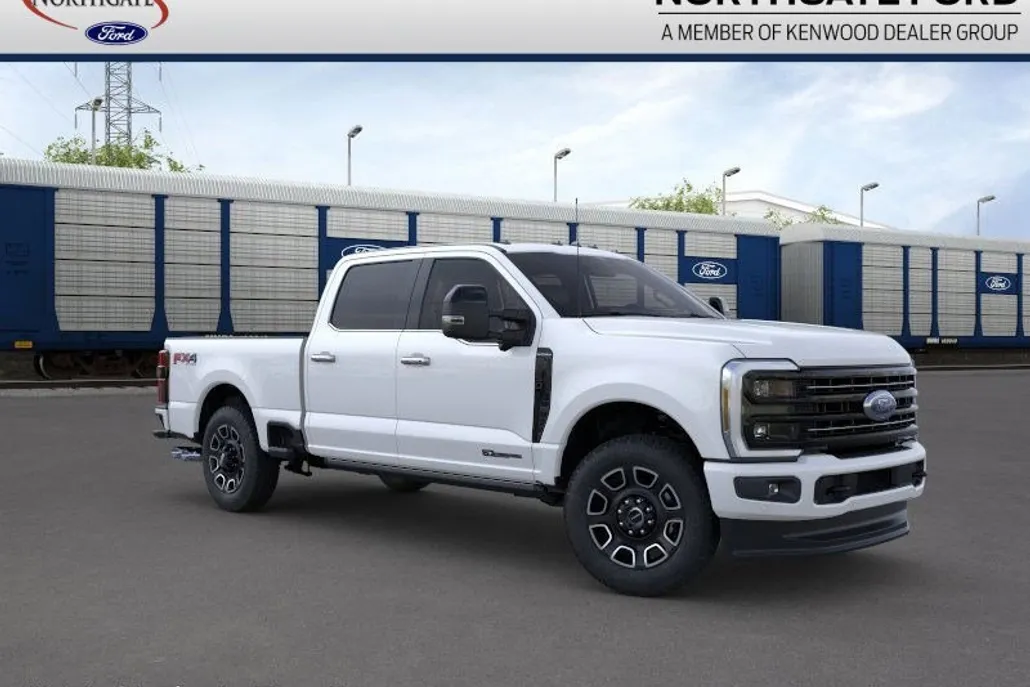 2025 Ford F-250 Platinum photo 1