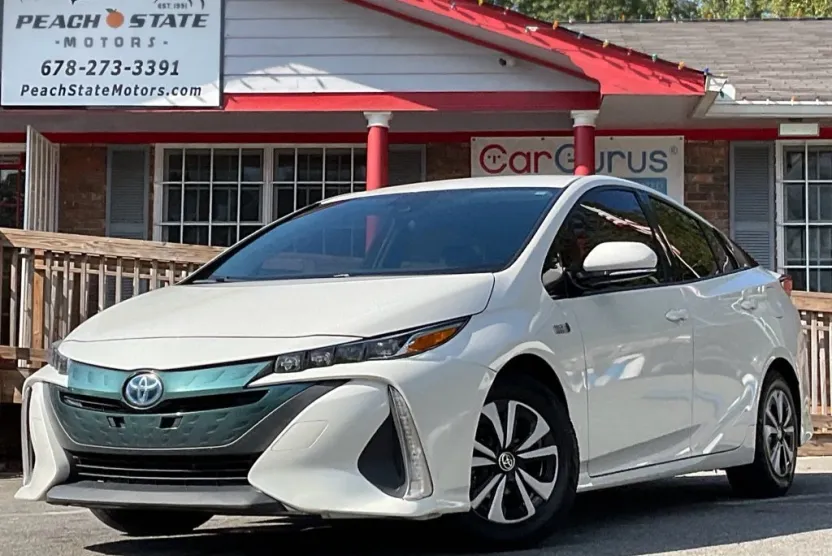 2018 Toyota Prius Prime photo 1