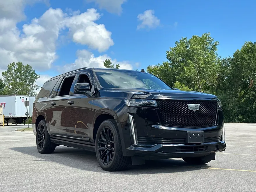 2024 Cadillac Escalade ESV Sport Platinum photo 1