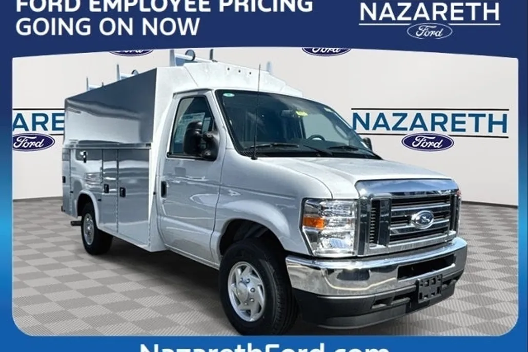 2025 Ford E-350 Base photo 1