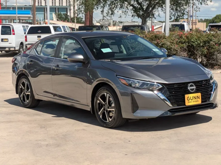 2025 Nissan Sentra SV photo 1