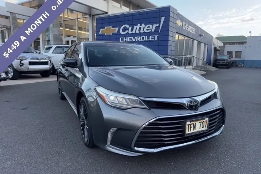 2017 Toyota Avalon XLE photo 1