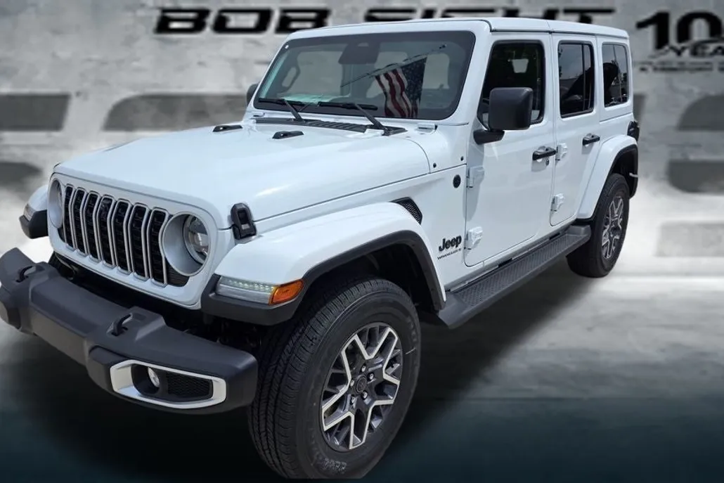 2025 Jeep Wrangler Sahara photo 1