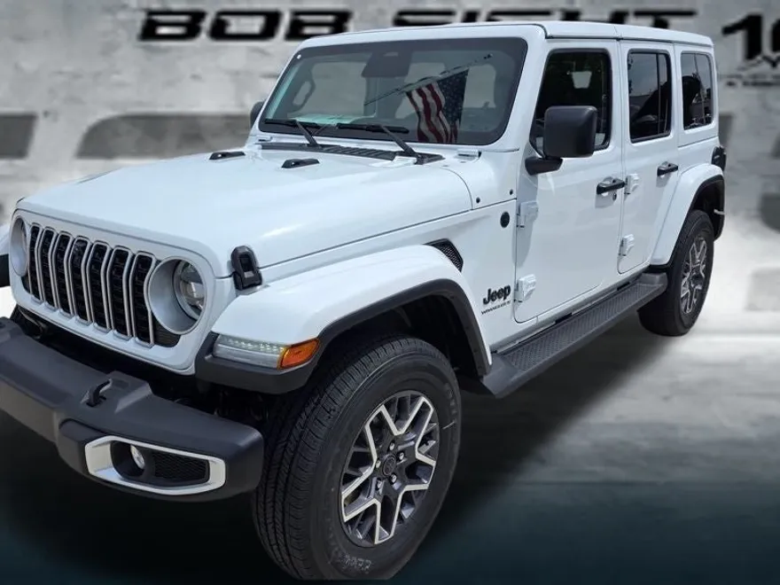 2025 Jeep Wrangler Sahara photo 1