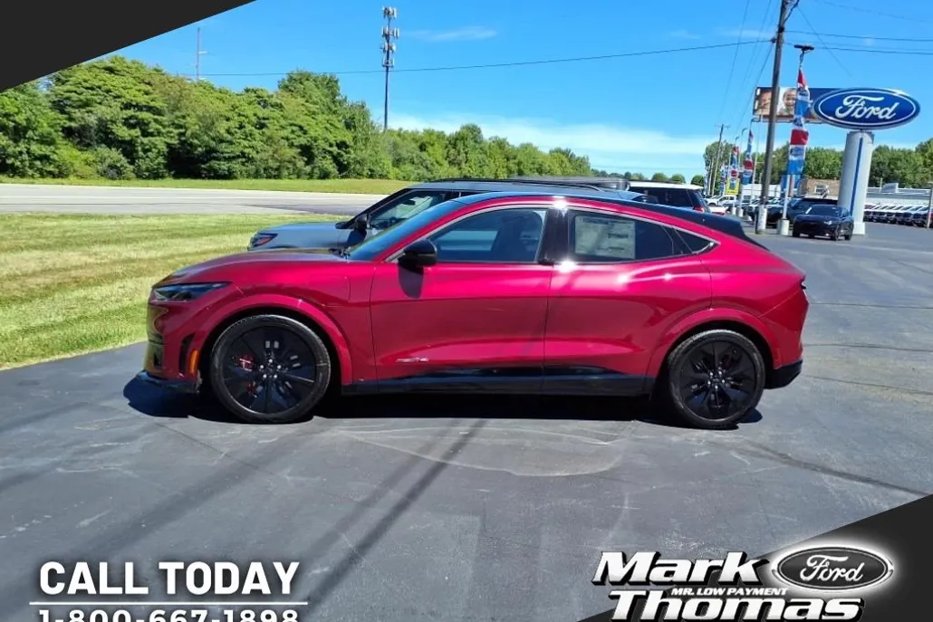 2025 Ford Mustang Mach-E GT photo 1