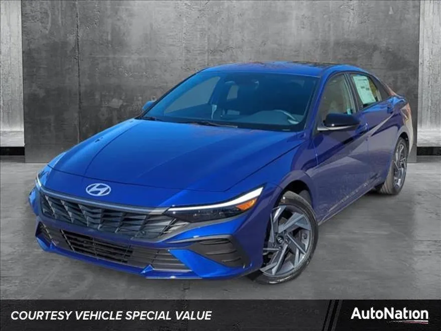 2025 Hyundai Elantra SEL Sport photo 1