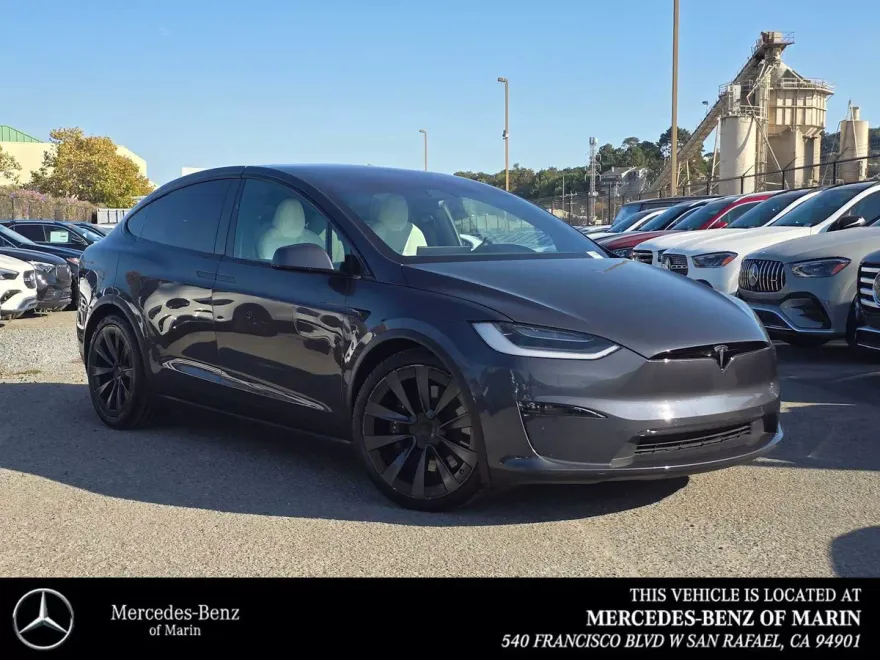 2022 Tesla Model X photo 1