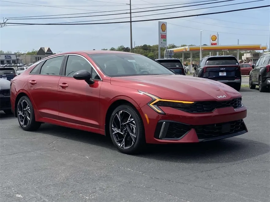 2025 Kia K5 GT-Line photo 1
