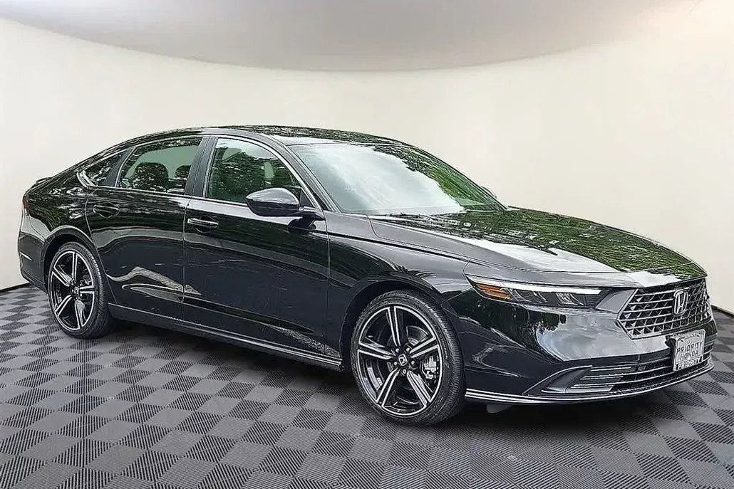 2025 Honda Accord Hybrid Sport photo 1
