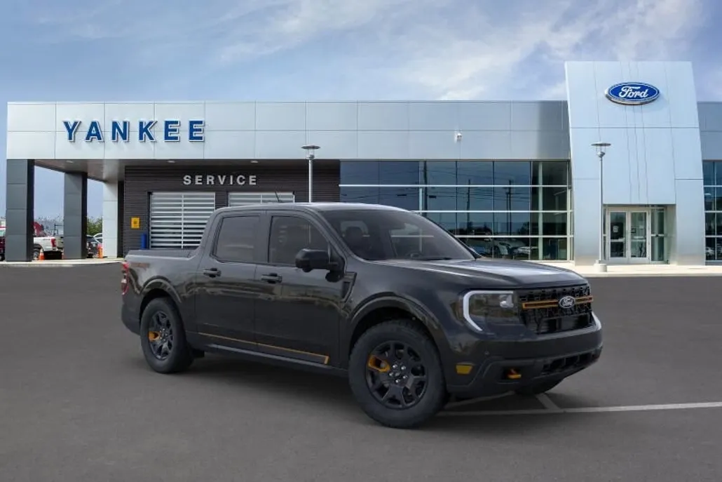 2025 Ford Maverick Tremor photo 1
