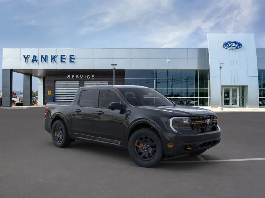 2025 Ford Maverick Tremor photo 1