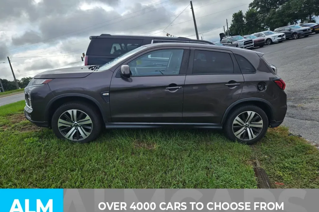 2021 Mitsubishi Outlander Sport ES photo 1