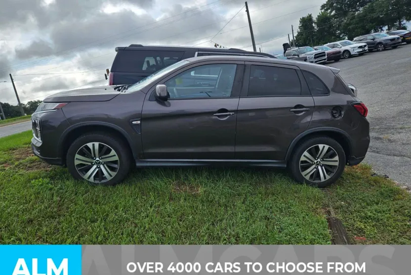 2021 Mitsubishi Outlander Sport ES photo 1