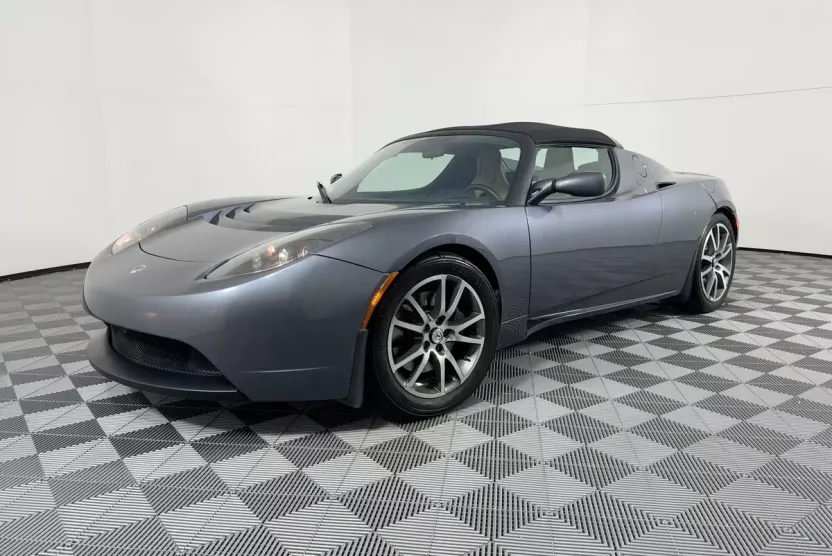 2008 Tesla Roadster photo 1