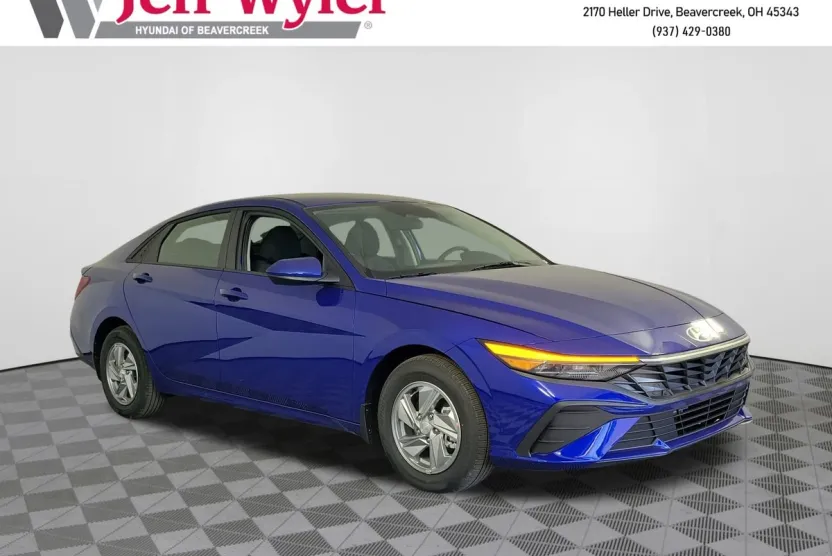 2025 Hyundai Elantra SE photo 1