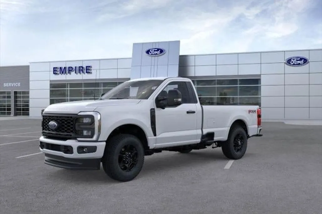2025 Ford F-350 photo 1