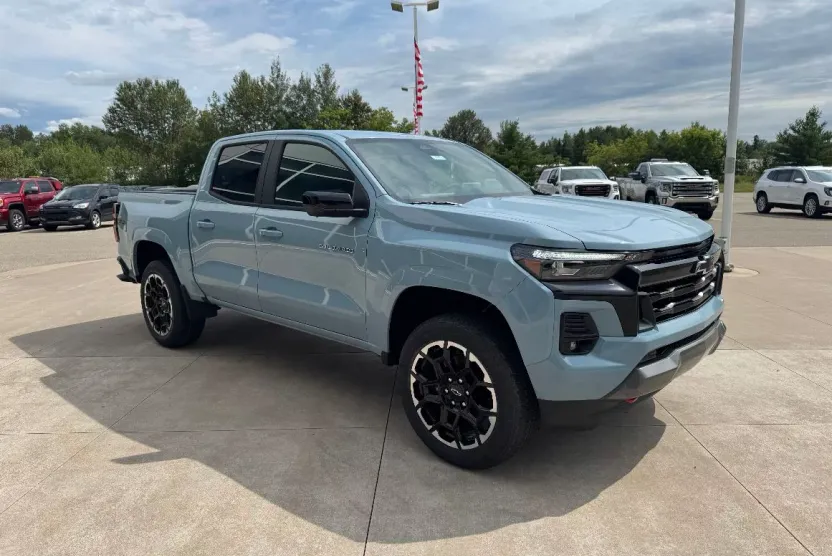 2026 Chevrolet Colorado Z71 photo 1