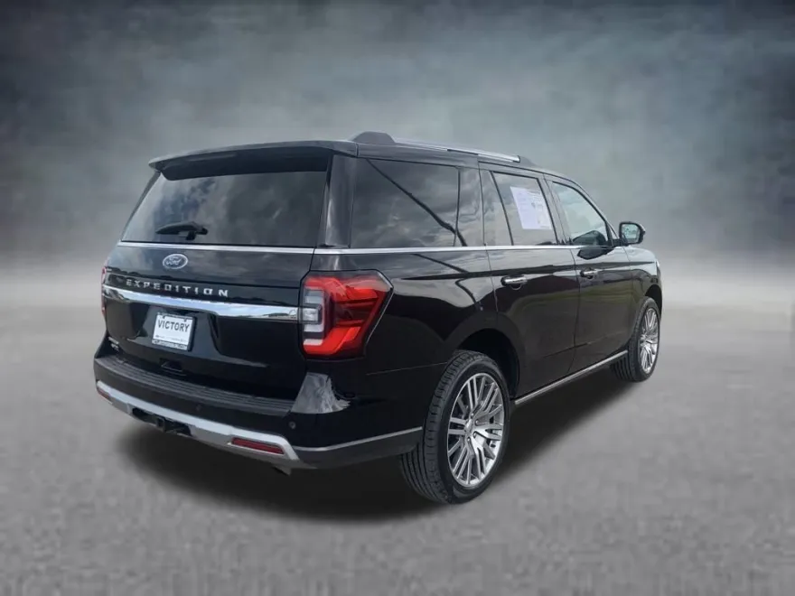 2024 Ford Expedition Limited photo 1