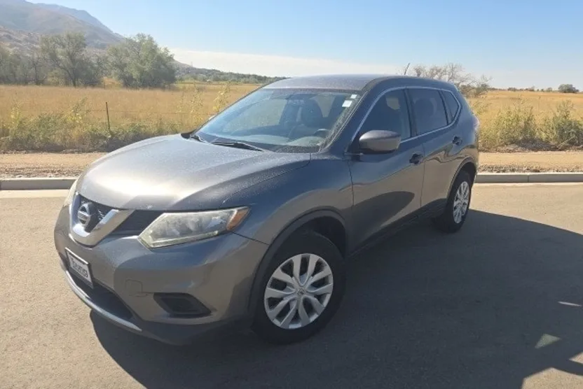 2016 Nissan Rogue S photo 1