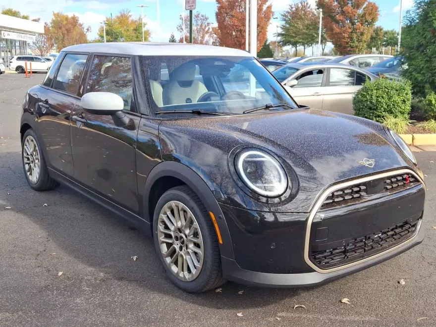2025 Mini Cooper 4 Door Hardtop S photo 1