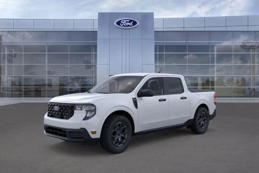 2025 Ford Maverick XLT photo 1