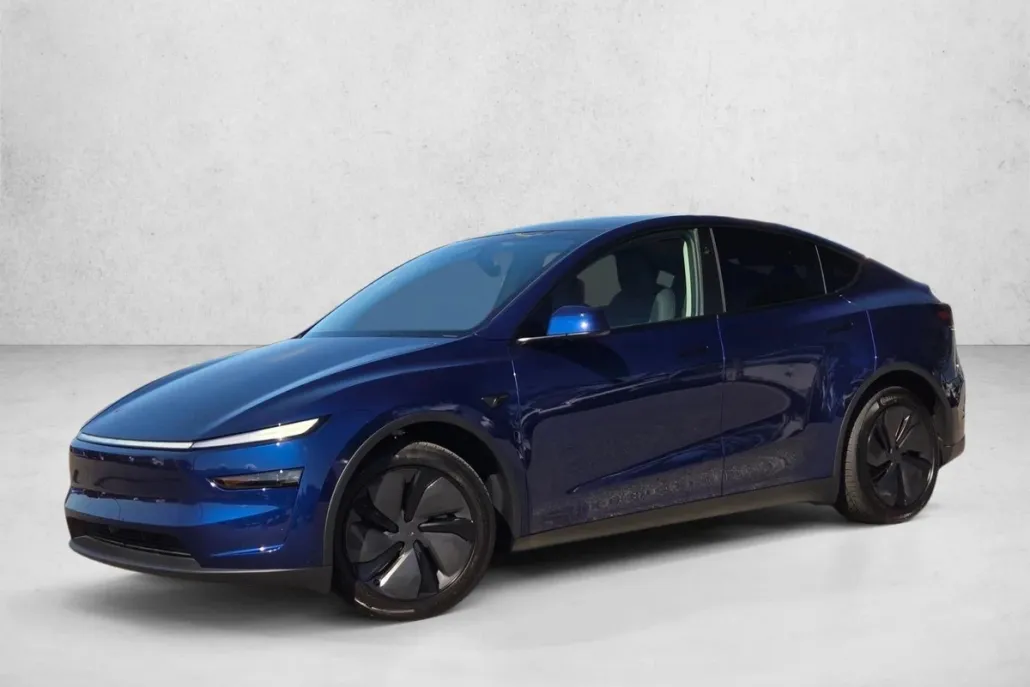2026 Tesla Model Y Long Range photo 1