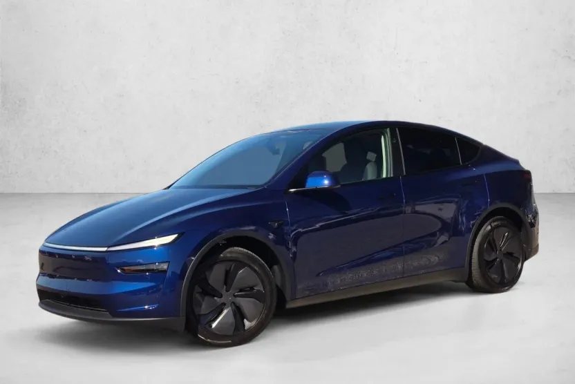 2026 Tesla Model Y Long Range photo 1