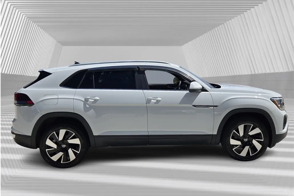 2024 Volkswagen Atlas Cross Sport SE Technology photo 1