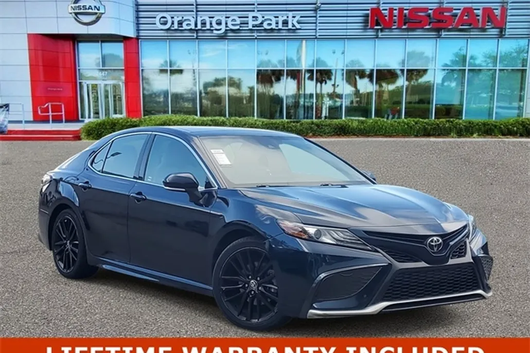2021 Toyota Camry XSE photo 1