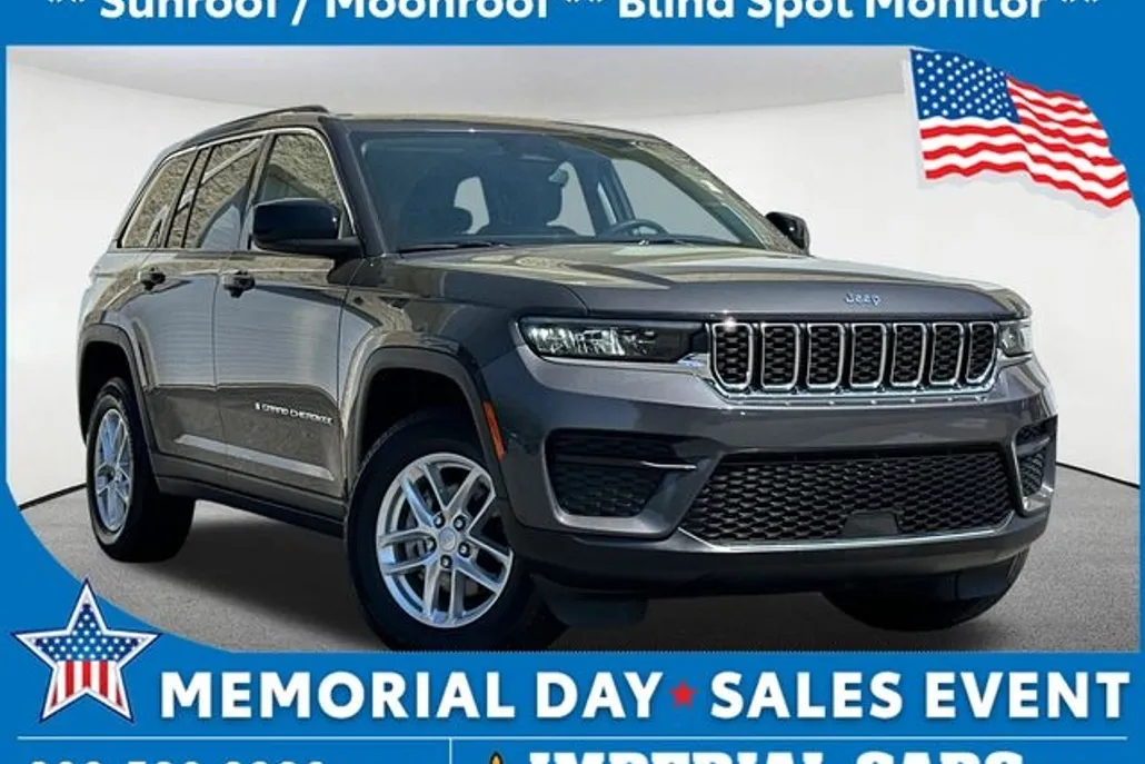 2023 Jeep Grand Cherokee Laredo photo 1