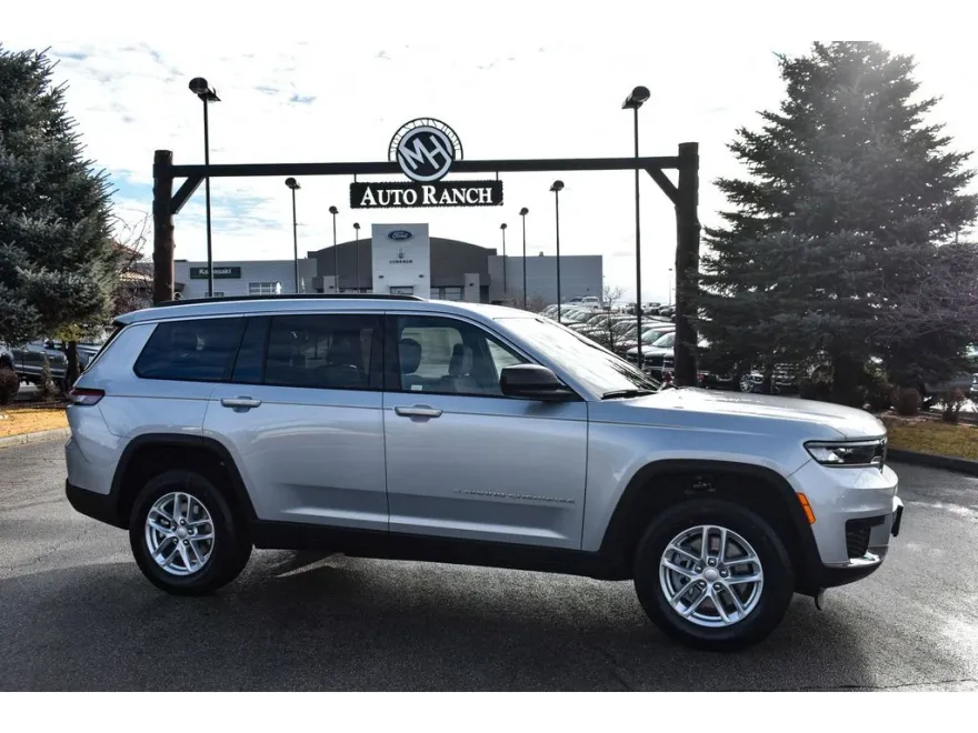2025 Jeep Grand Cherokee L photo 1